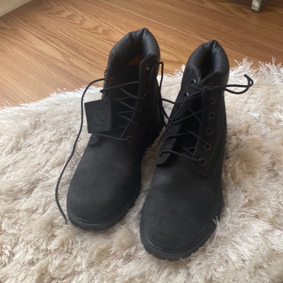 Timberland 6" Waterproof Premium Boots (worn twice) - Picture 7 of 14